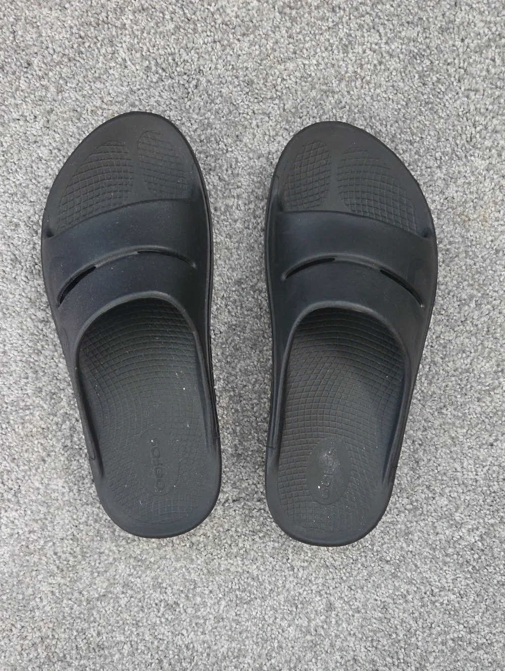 OOFOS Men's Black Slide Sandals